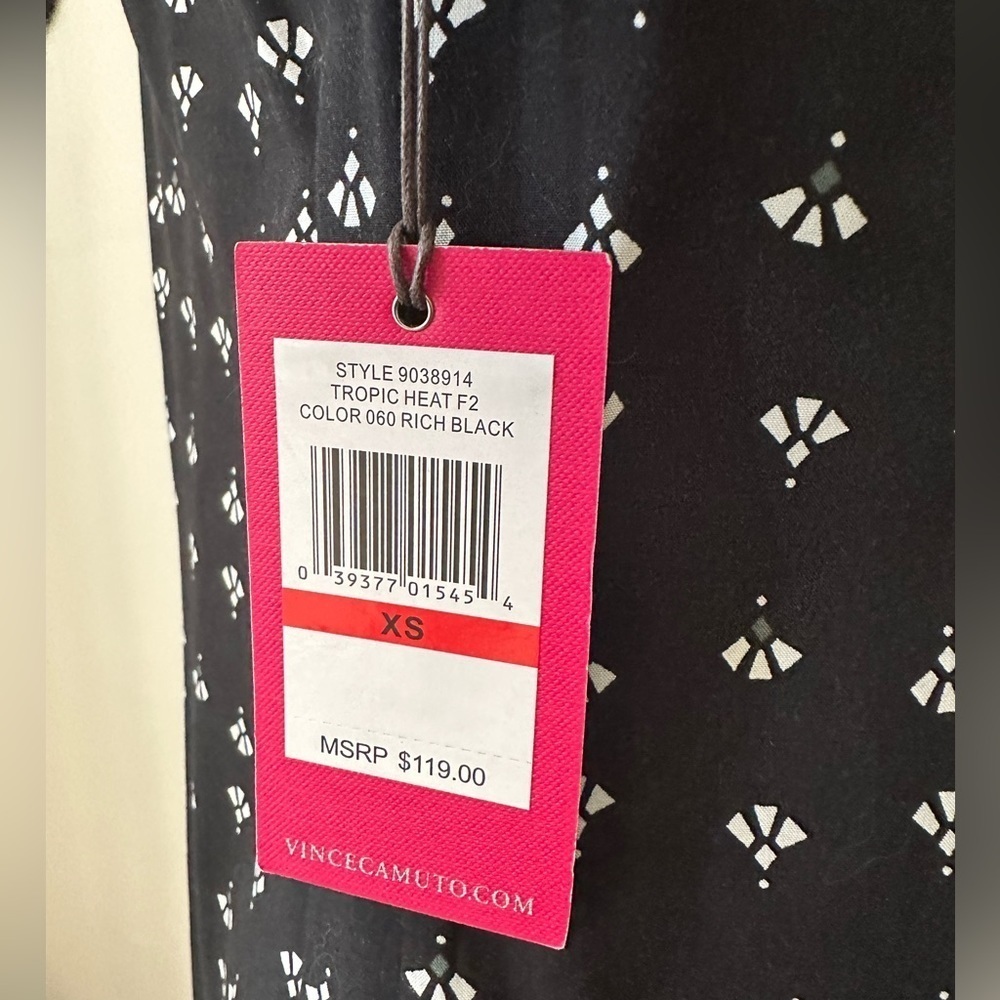 NWT Vince Camuto Dress Size XS. - Picture 7 of 7